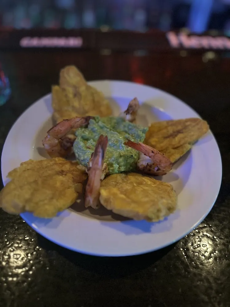 Tostones with Guacamole and Grilled Shrimp Jumbo Dip